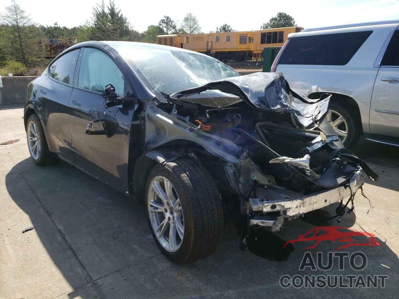 TESLA MODEL Y 2021 - 5YJYGDEE6MF081846