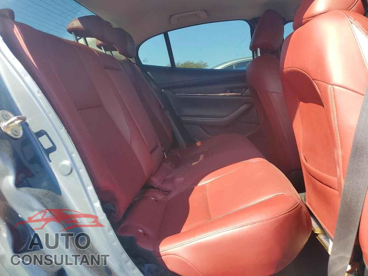 MAZDA 3 2023 - 3MZBPACM4PM373460