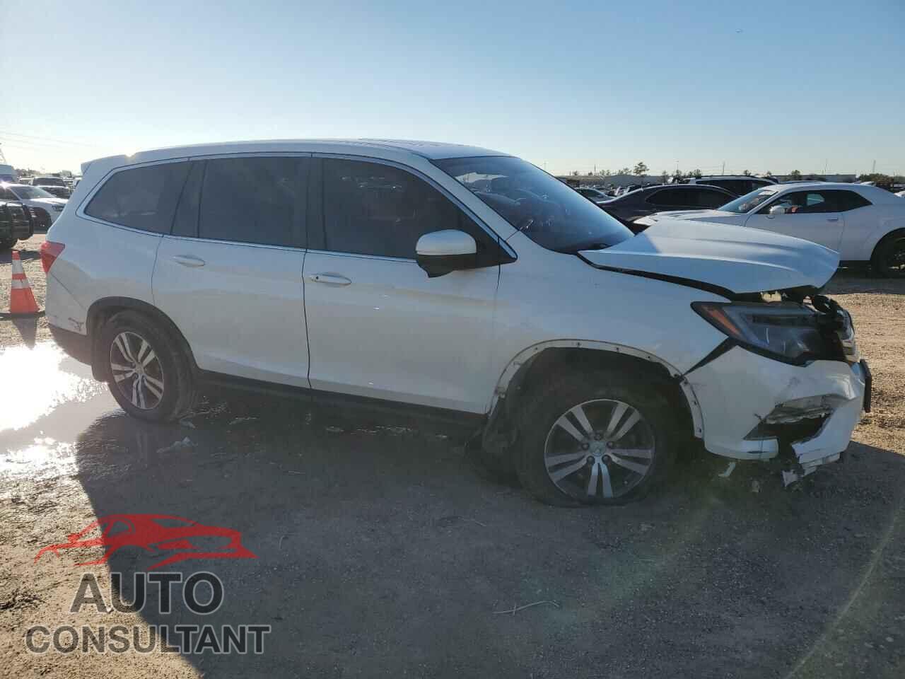 HONDA PILOT 2018 - 5FNYF5H5XJB009614