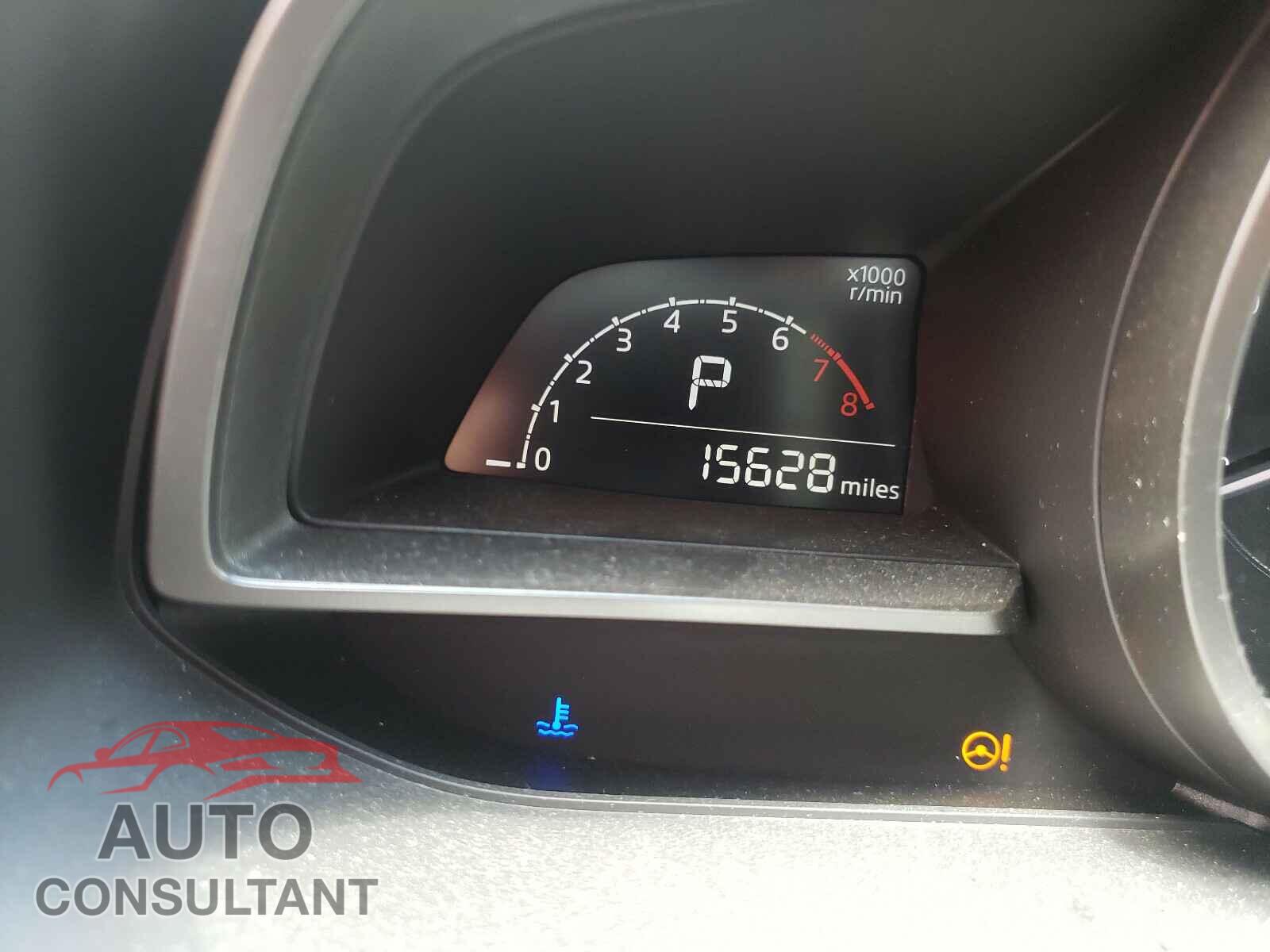 MAZDA 3 2018 - 3MZBN1U76JM161889