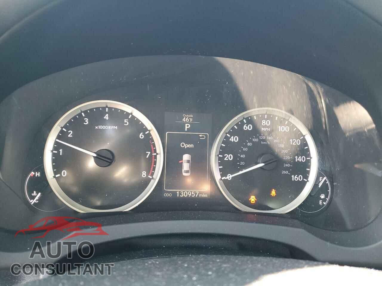 LEXUS IS 2015 - JTHCF1D20F5018151