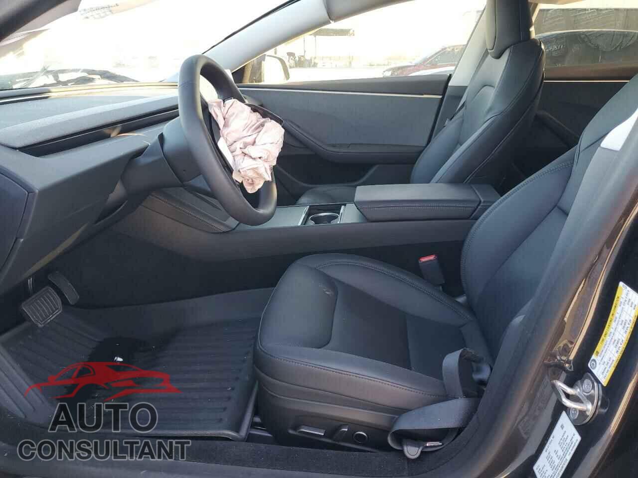 TESLA MODEL 3 2024 - 5YJ3E1EA3RF767376