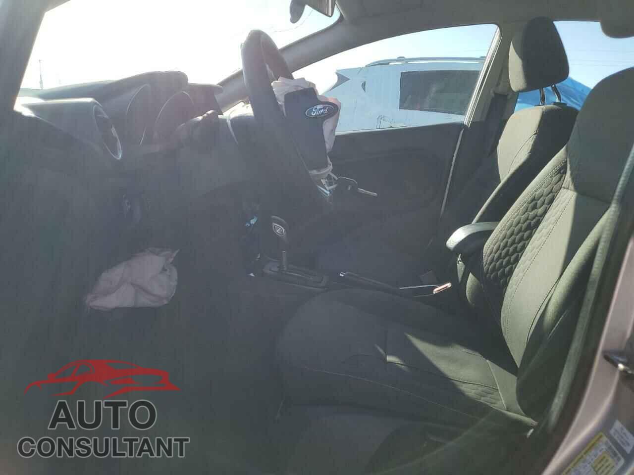 FORD FIESTA 2019 - 3FADP4EJ8KM137103