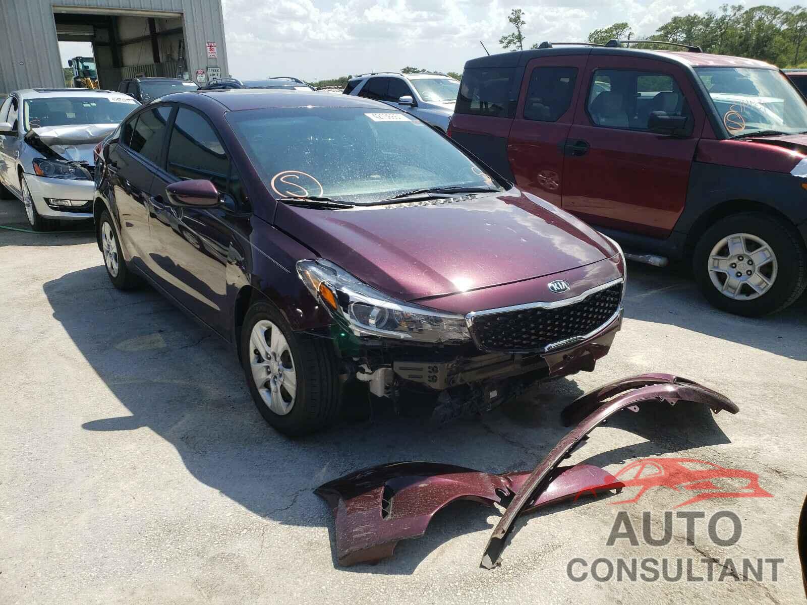 KIA FORTE 2018 - 3KPFL4A74JE185392