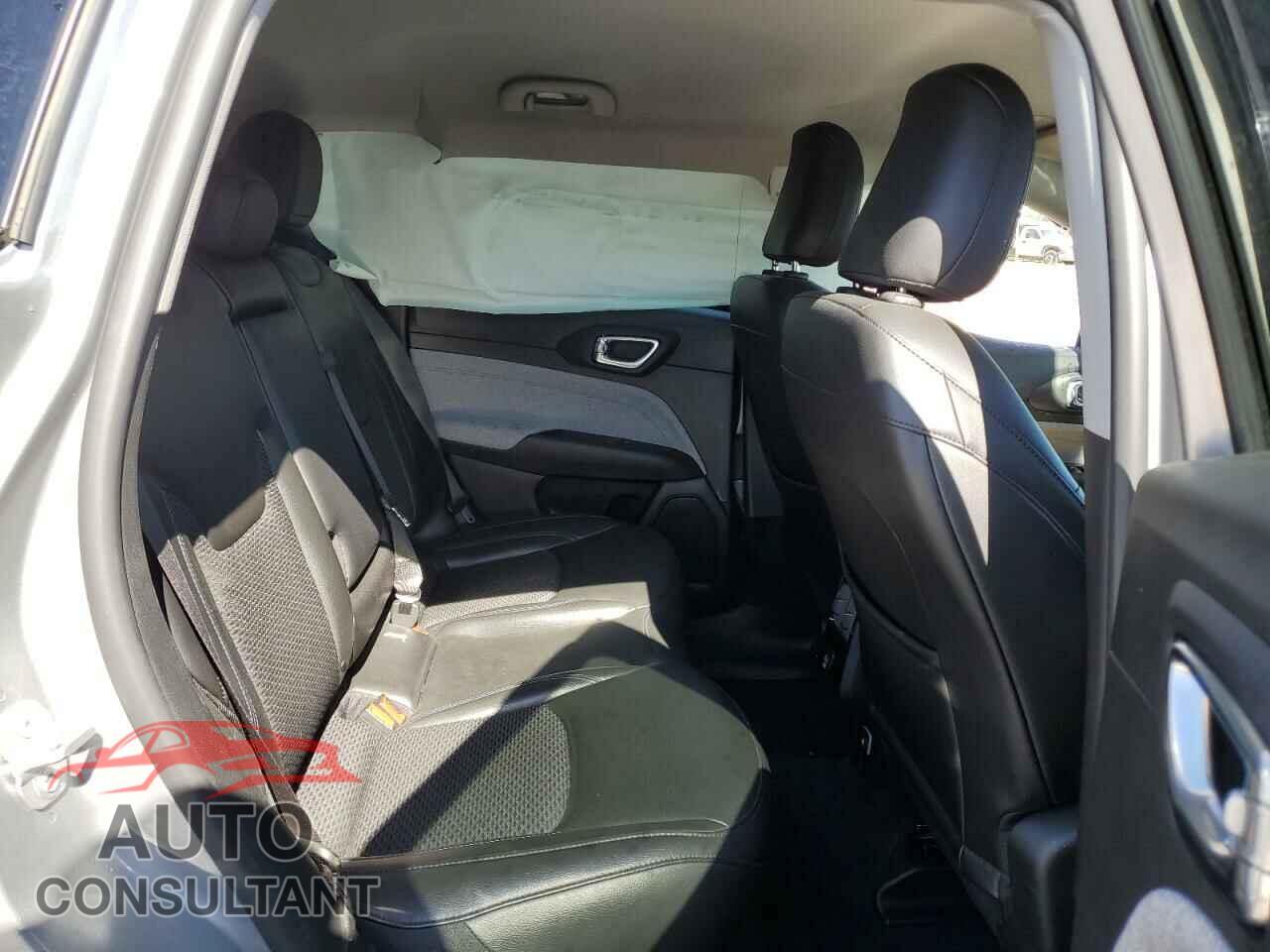 JEEP COMPASS 2022 - 3C4NJCBB1NT156285