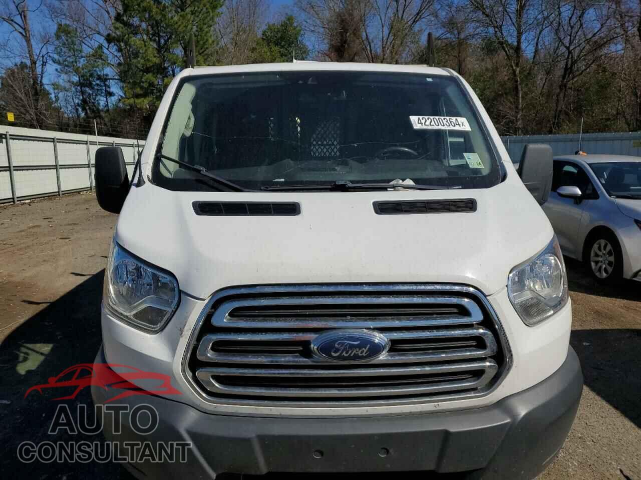 FORD TRANSIT 2018 - 1FTYR1ZM2JKB17427