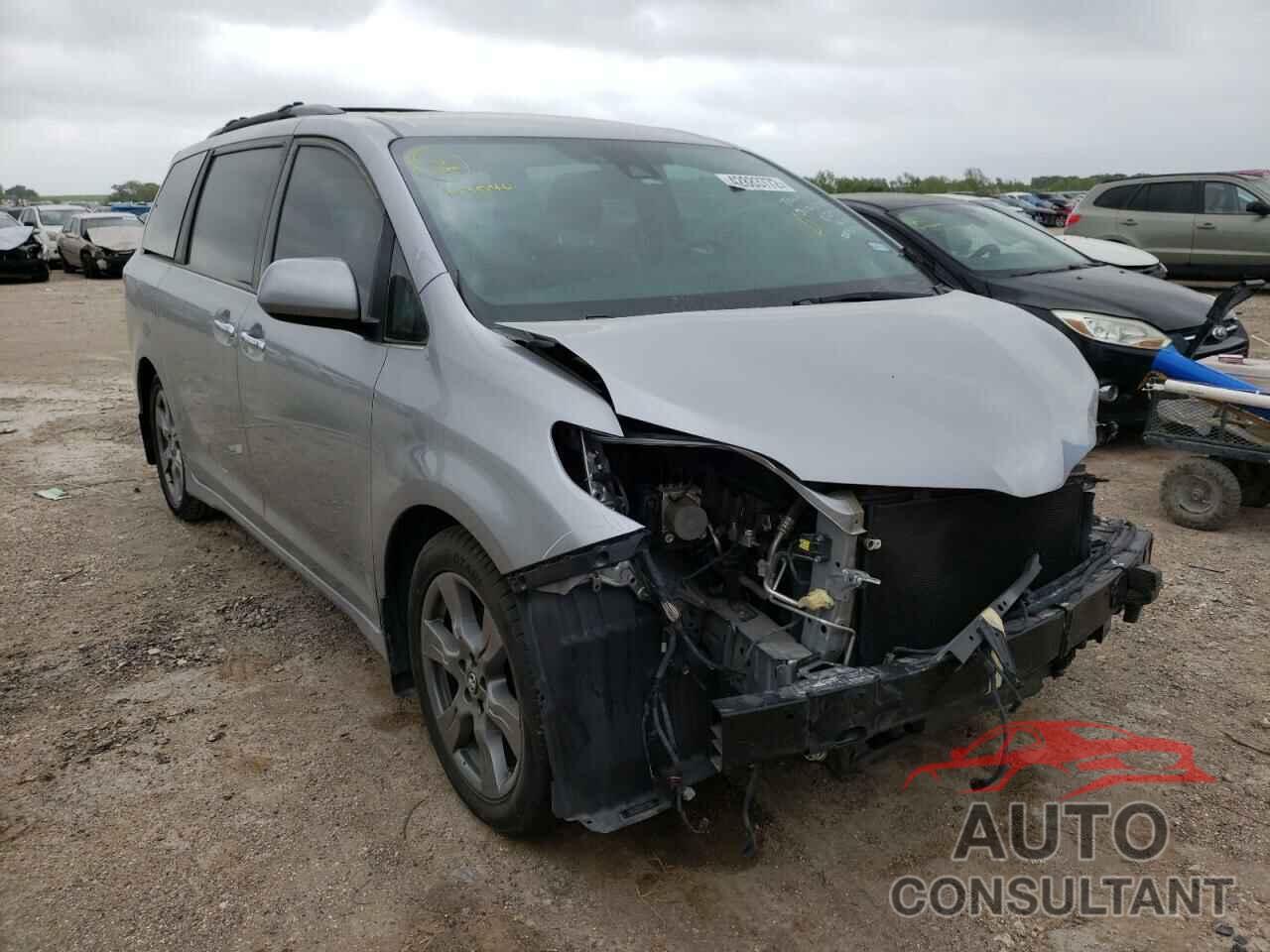 TOYOTA SIENNA 2018 - 5TDXZ3DCXJS903040