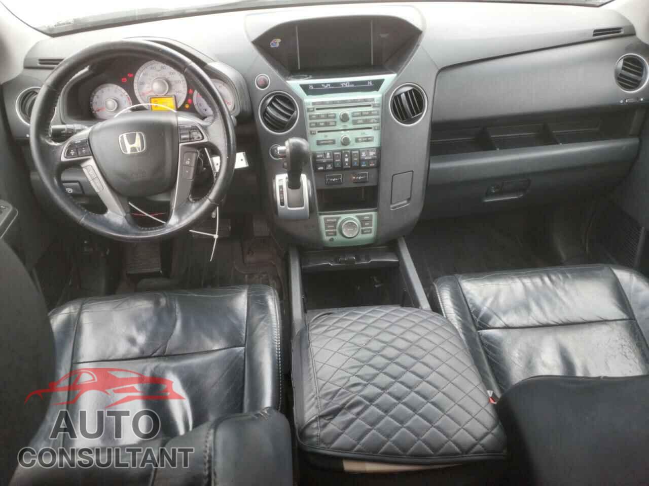 HONDA PILOT 2011 - 5FNYF4H98BB101934
