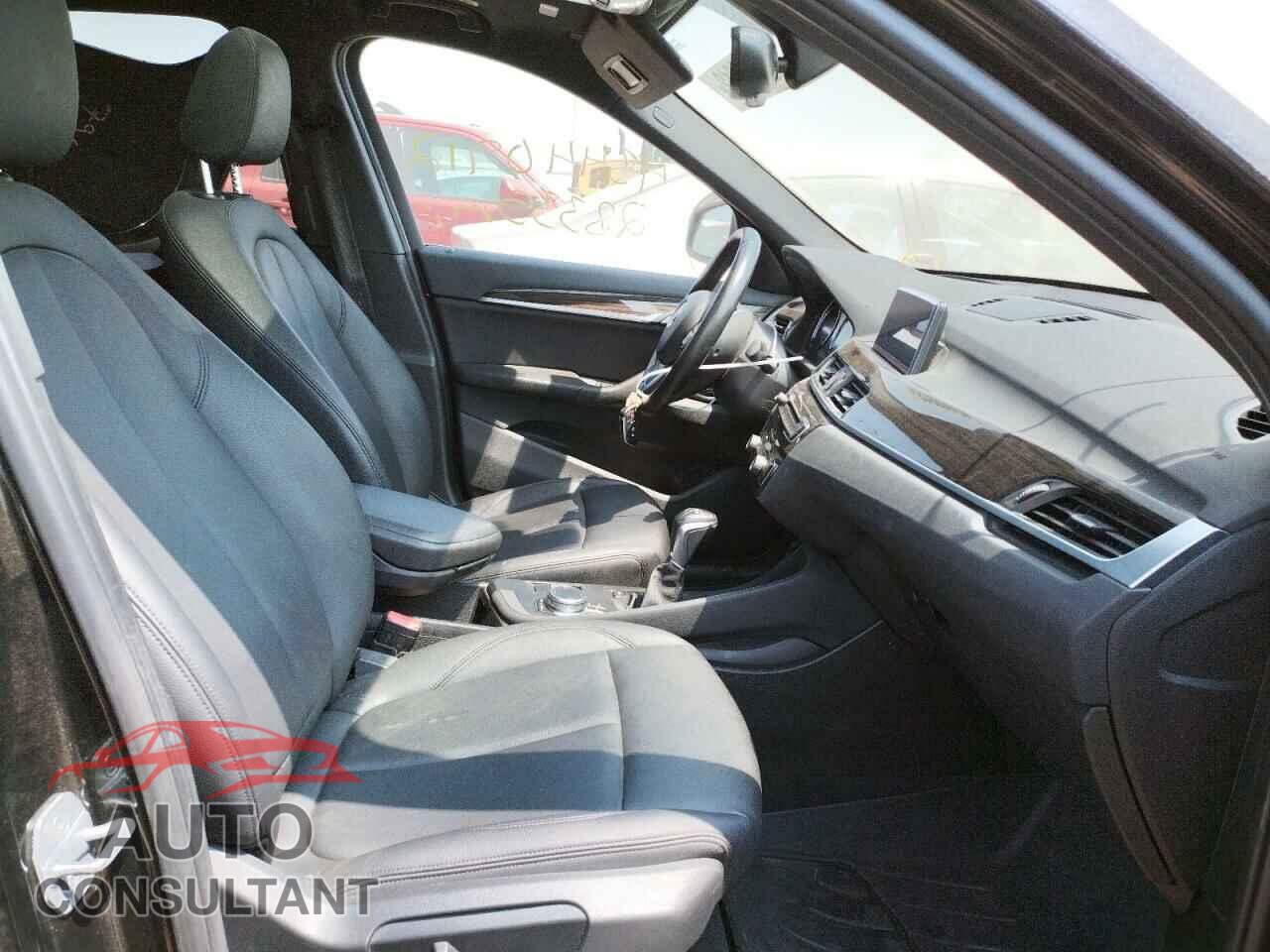 BMW X1 2018 - WBXHT3C35J3F03885
