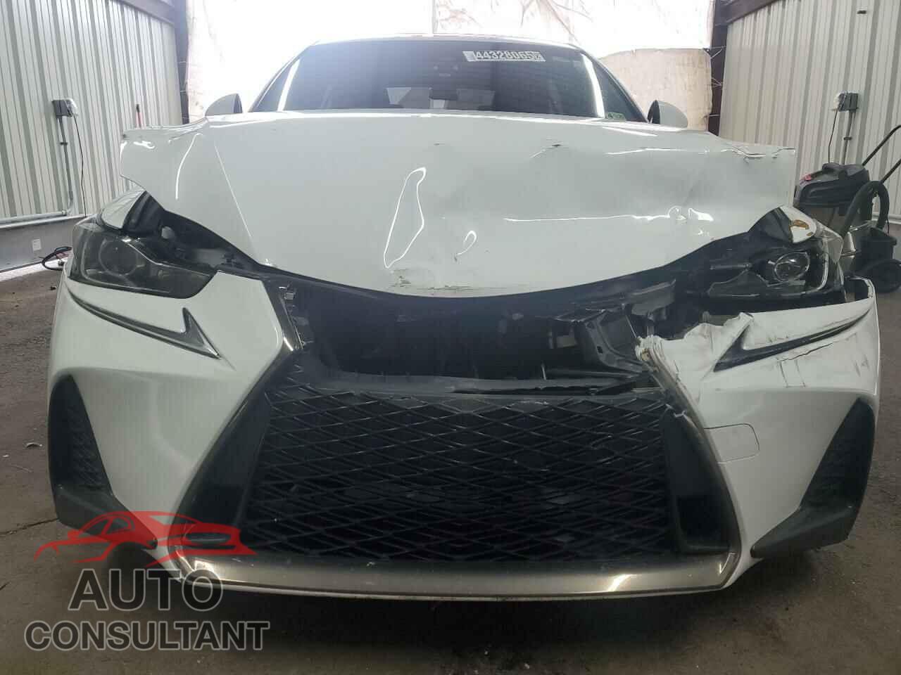 LEXUS IS 2017 - JTHBA1D28H5046356