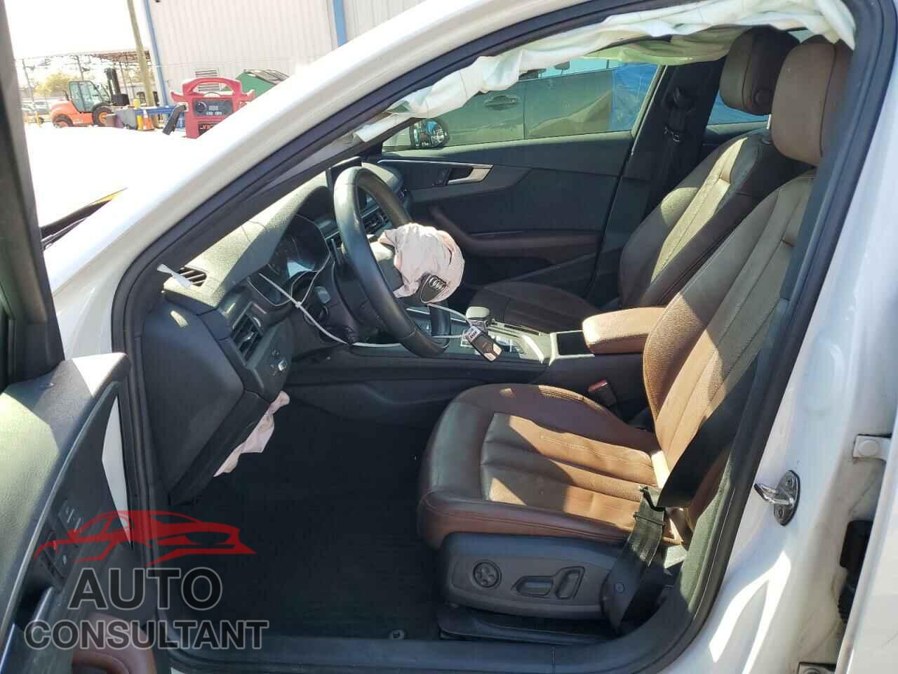 AUDI A4 2018 - WAUKMAF44JN013493