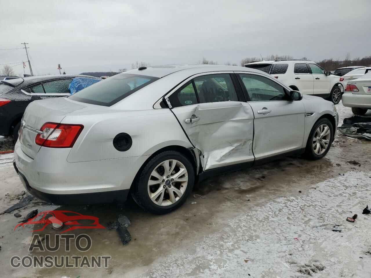 FORD TAURUS 2011 - 1FAHP2EW3BG133567