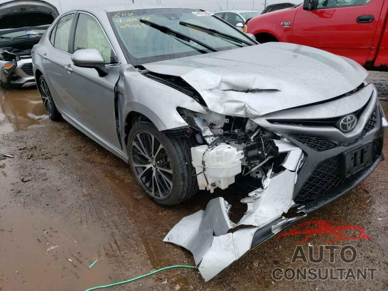 TOYOTA CAMRY 2018 - JTNB11HK8J3031610