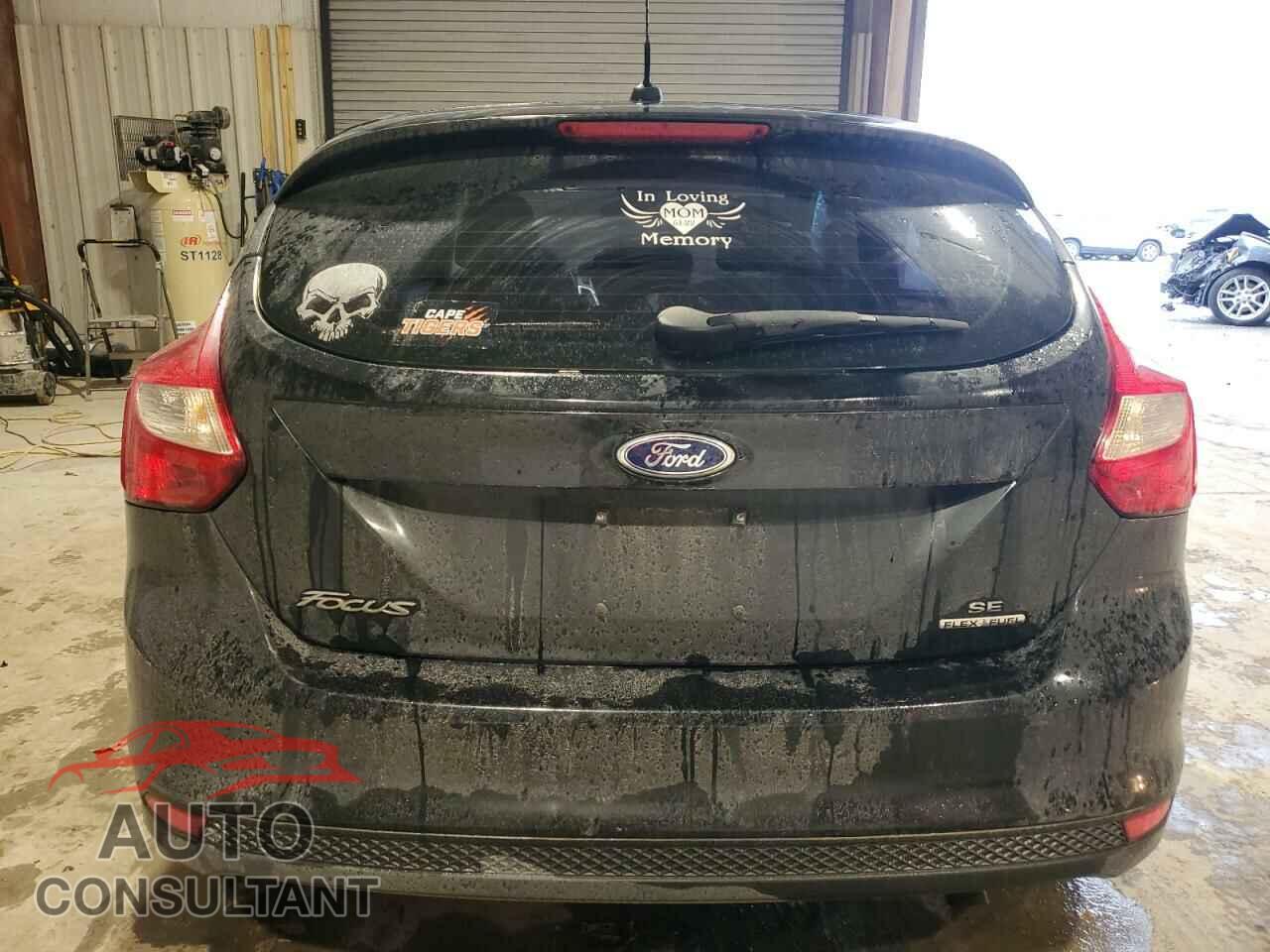 FORD FOCUS 2014 - 1FADP3K28EL207485