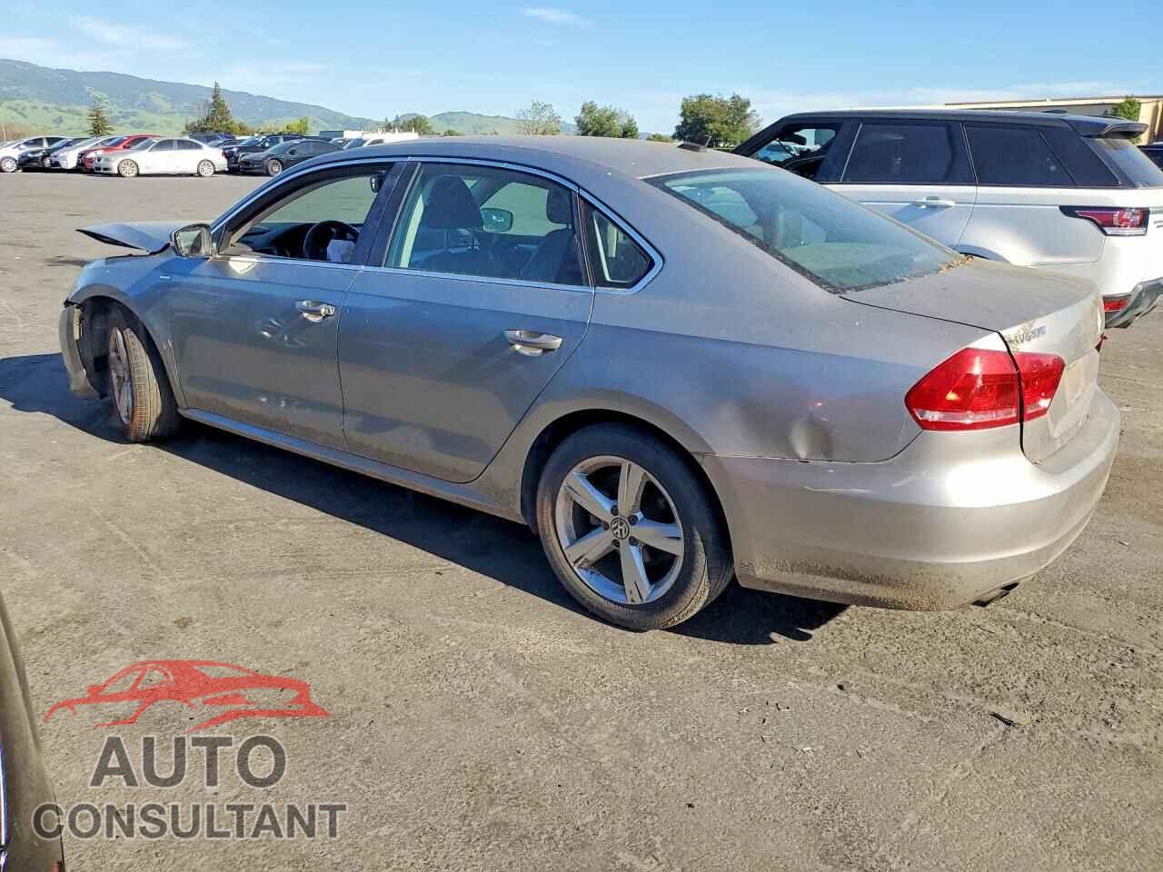 VOLKSWAGEN PASSAT 2014 - 1VWAT7A32EC036773
