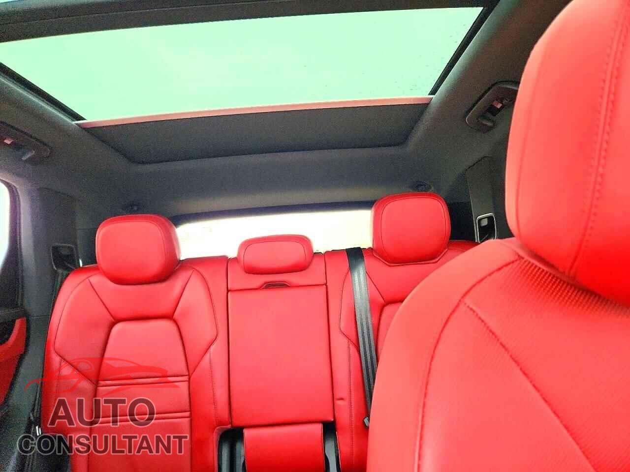 PORSCHE CAYENNE 2021 - WP1AE2AY6MDA24130