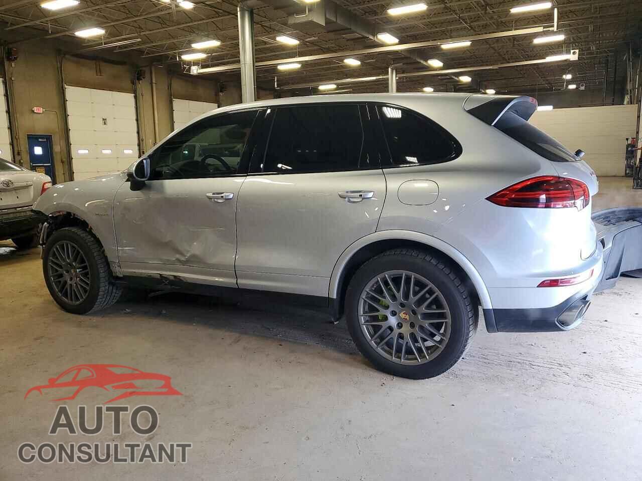 PORSCHE CAYENNE 2017 - WP1AE2A23HLA74720