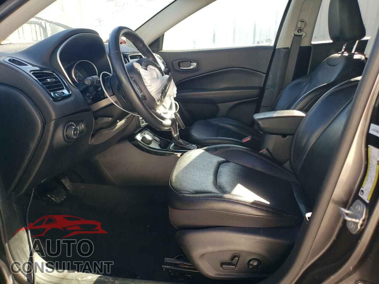 JEEP COMPASS 2018 - 3C4NJDCB8JT456310