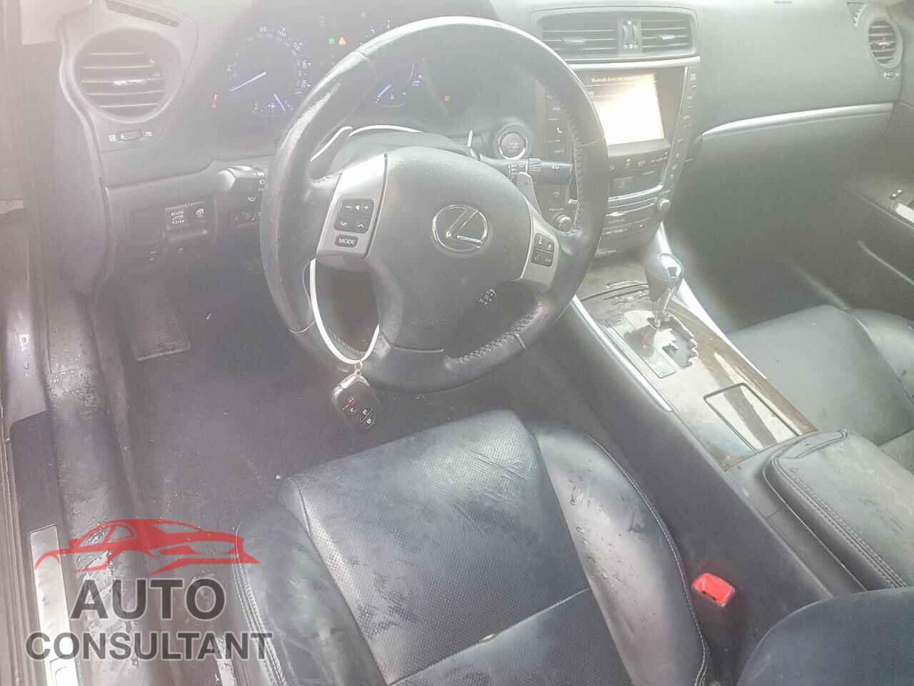 LEXUS IS 2014 - JTHFE2C23E2510440