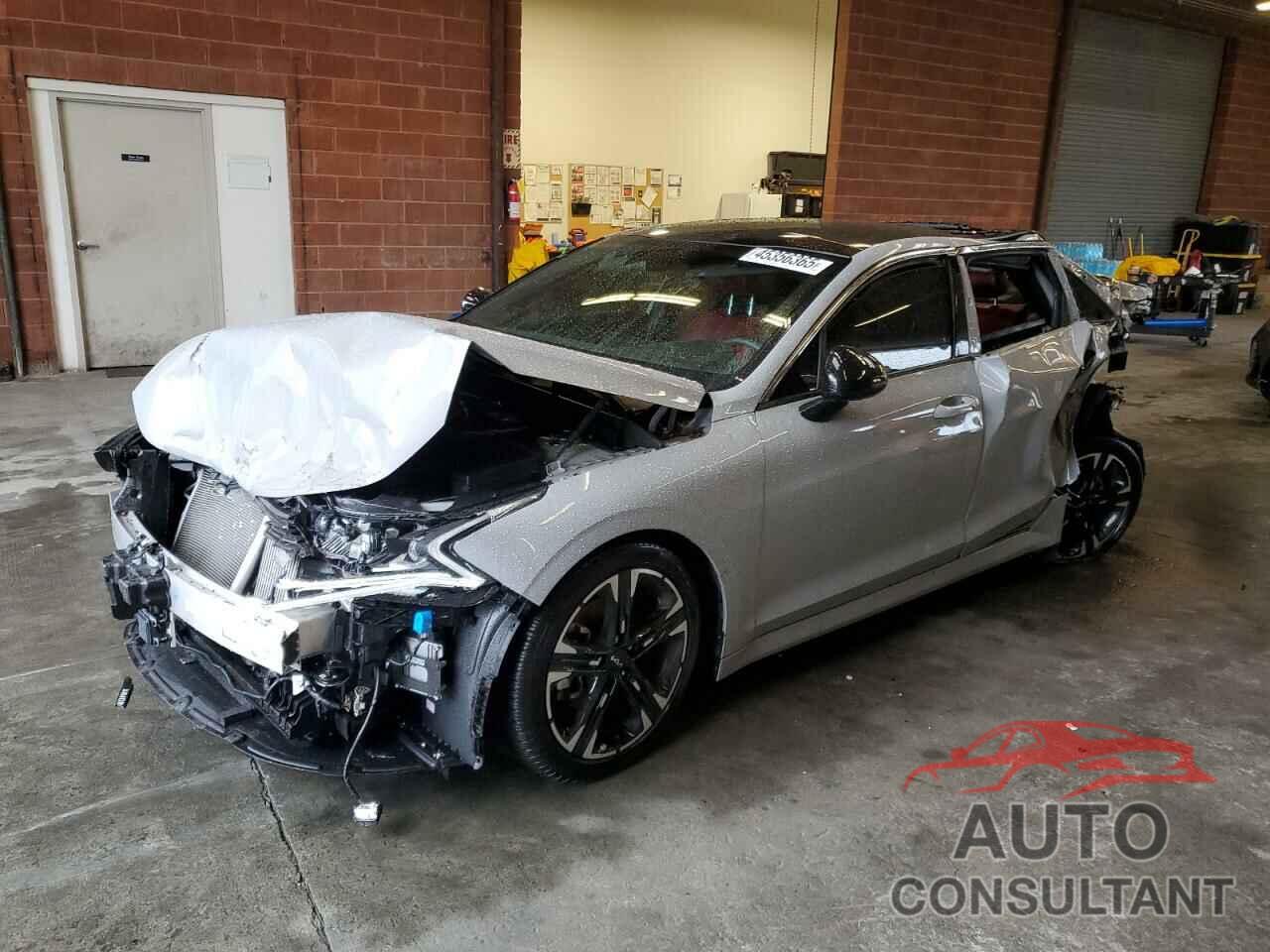 KIA K5 2024 - 5XXG64J24RG250826
