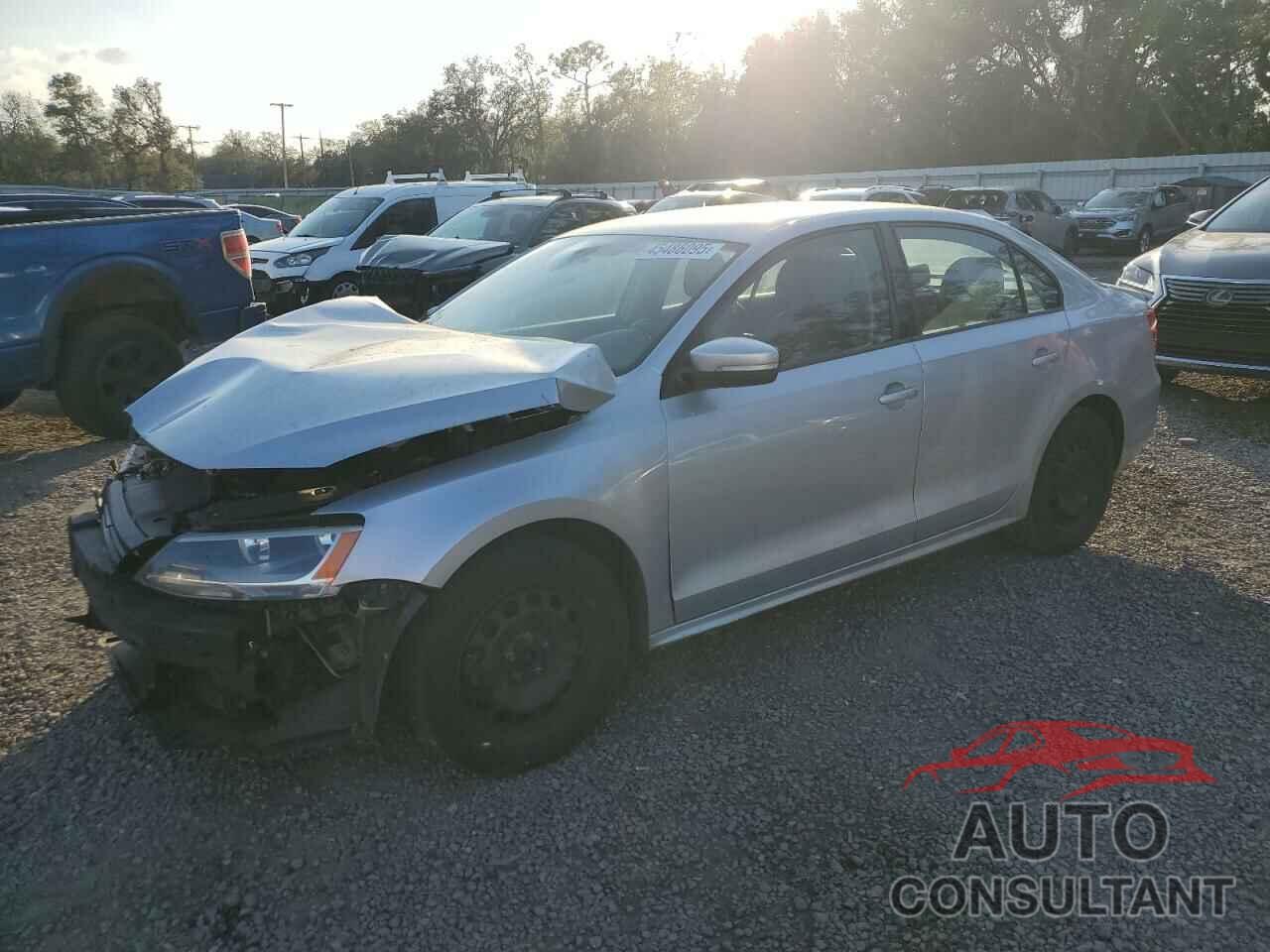 VOLKSWAGEN JETTA 2011 - 3VWDX7AJ7BM317834