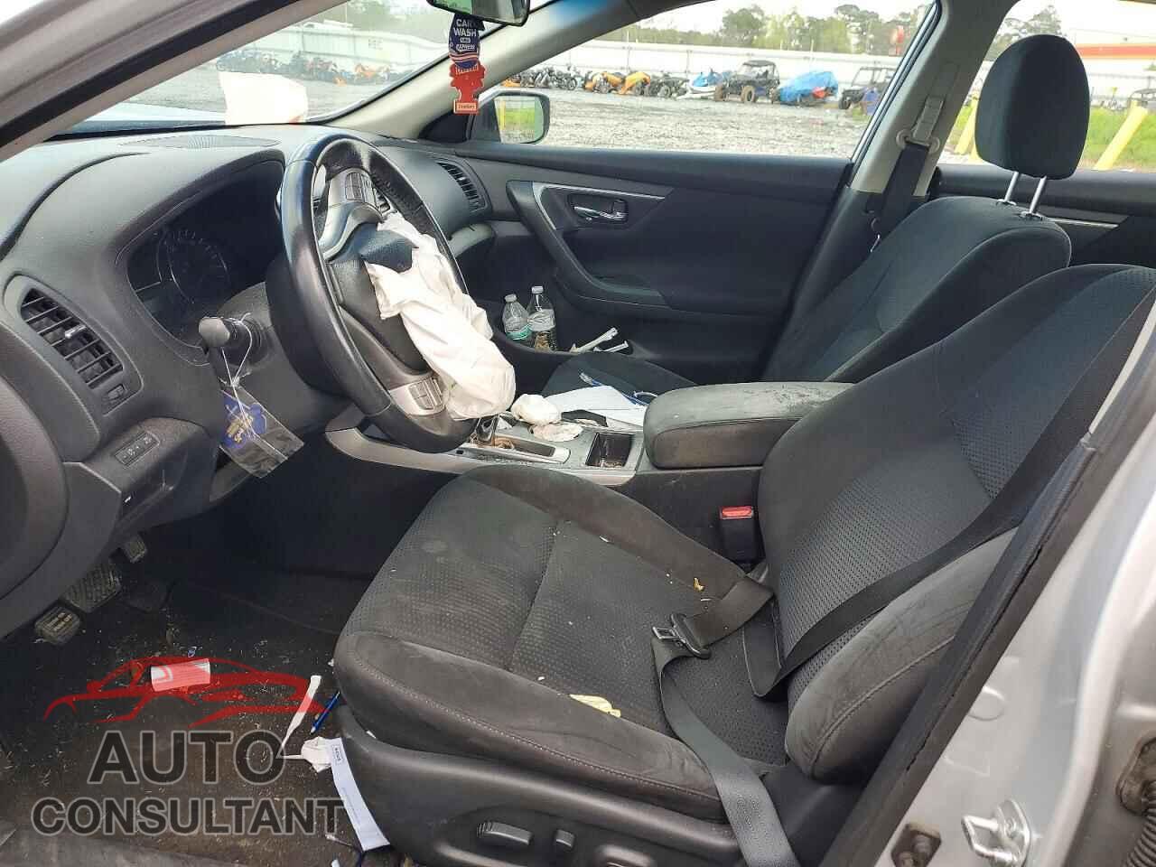NISSAN ALTIMA 2015 - 1N4AL3AP1FC217465