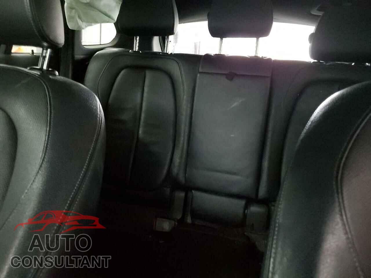 BMW X1 2018 - WBXHT3C31J5F88874