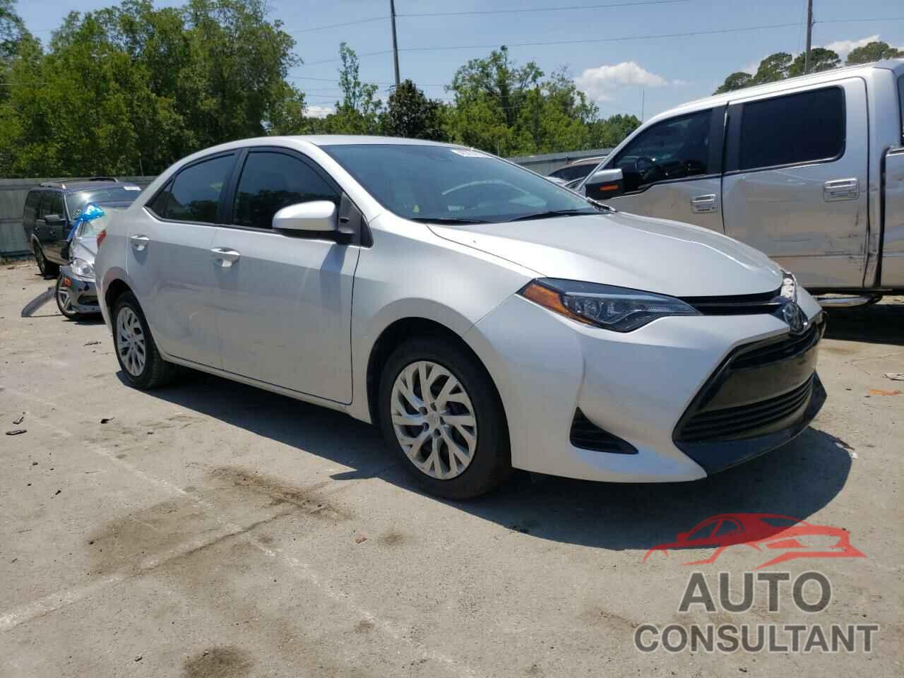 TOYOTA COROLLA 2018 - 2T1BURHE0JC120809