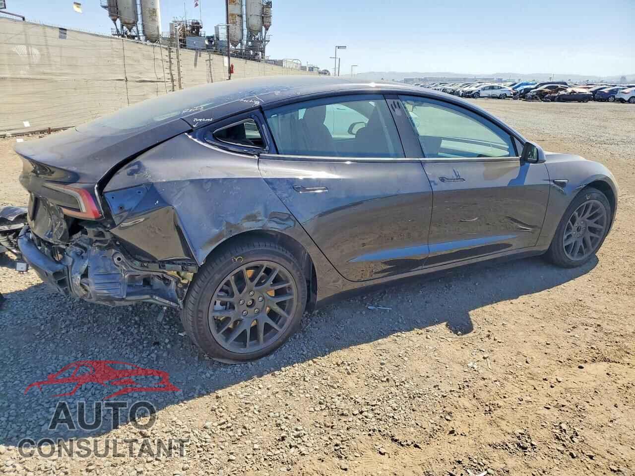 TESLA MODEL 3 2024 - 5YJ3E1EA2RF833688