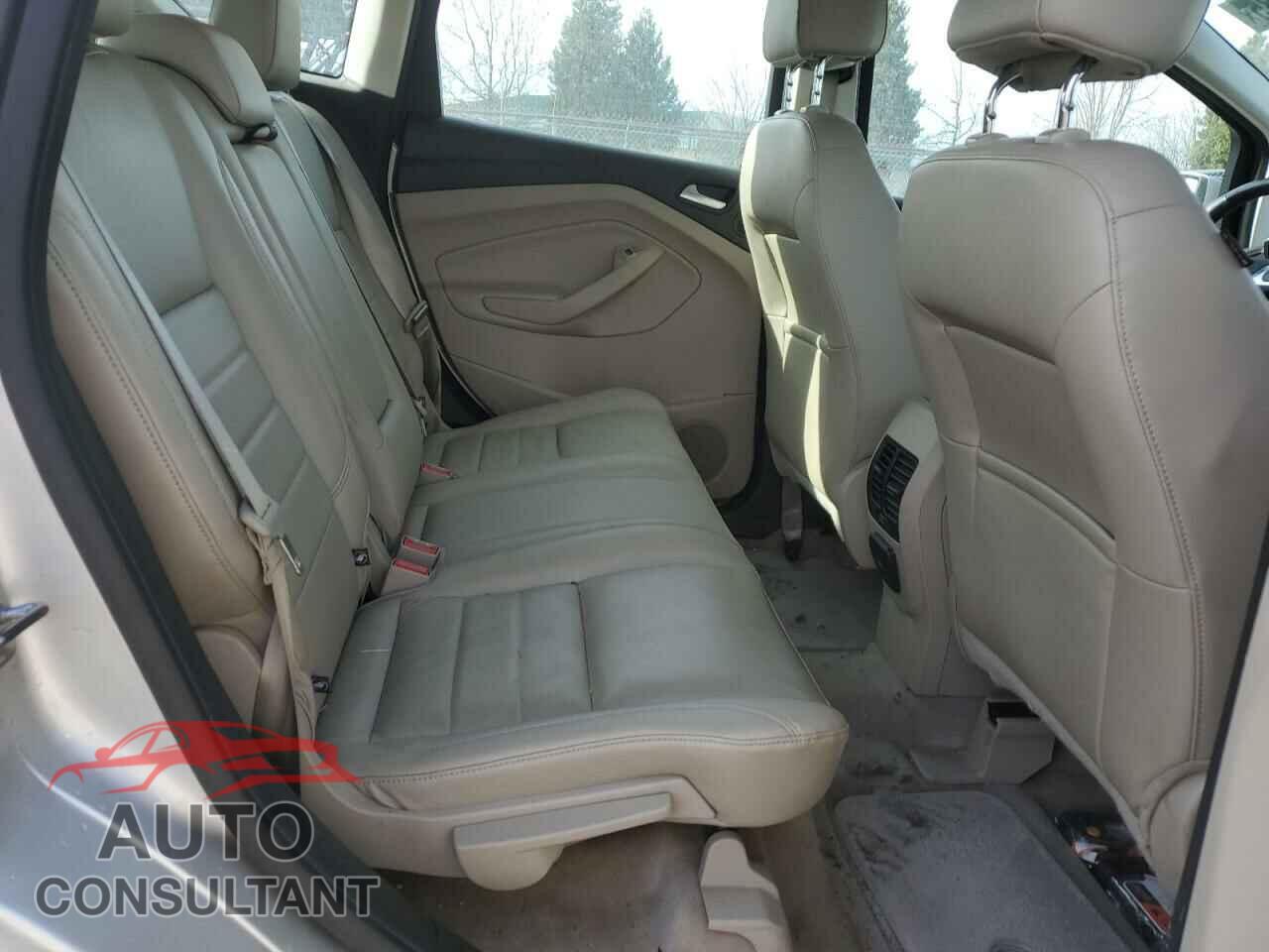 FORD CMAX 2015 - 1FADP5CU6FL114249