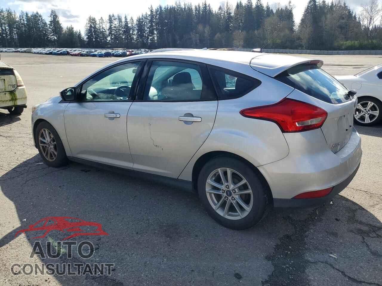 FORD FOCUS 2015 - 1FADP3K22FL249135