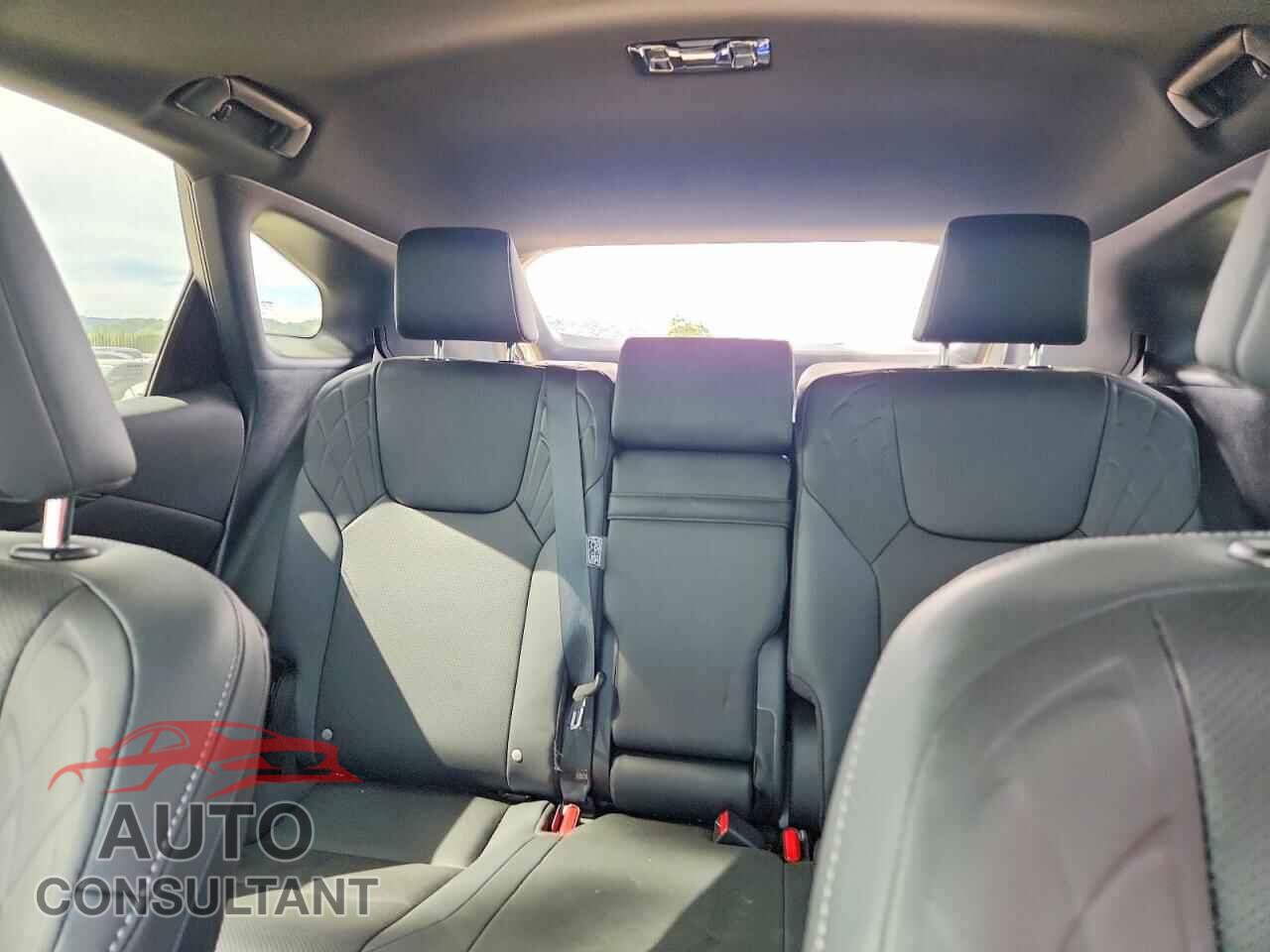 LEXUS UNKNOWN 2025 - 2T2BBMCA7SC084529