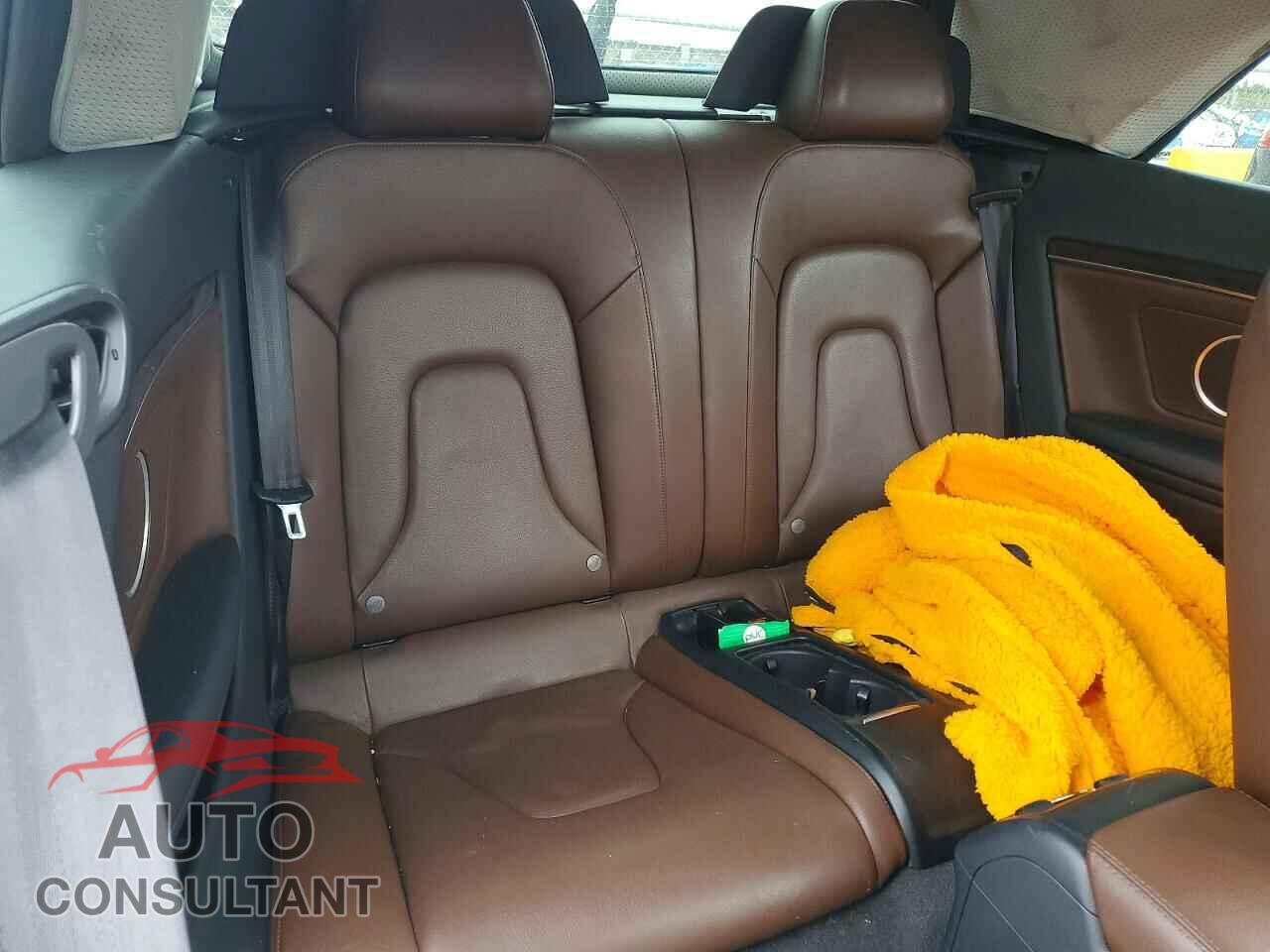 AUDI A5 2013 - WAULFAFH4DN008722