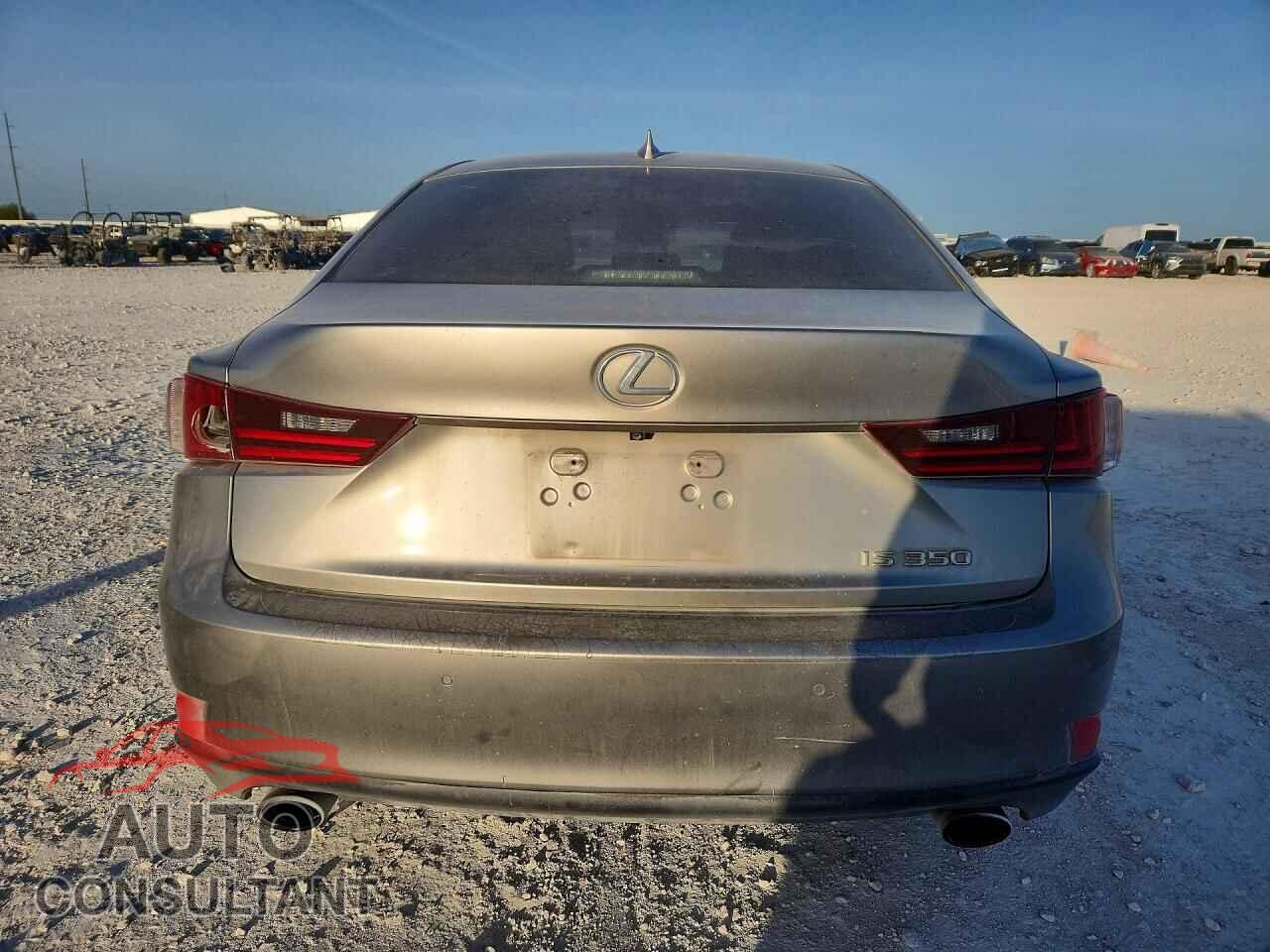 LEXUS IS 2014 - JTHBE1D29E5000793