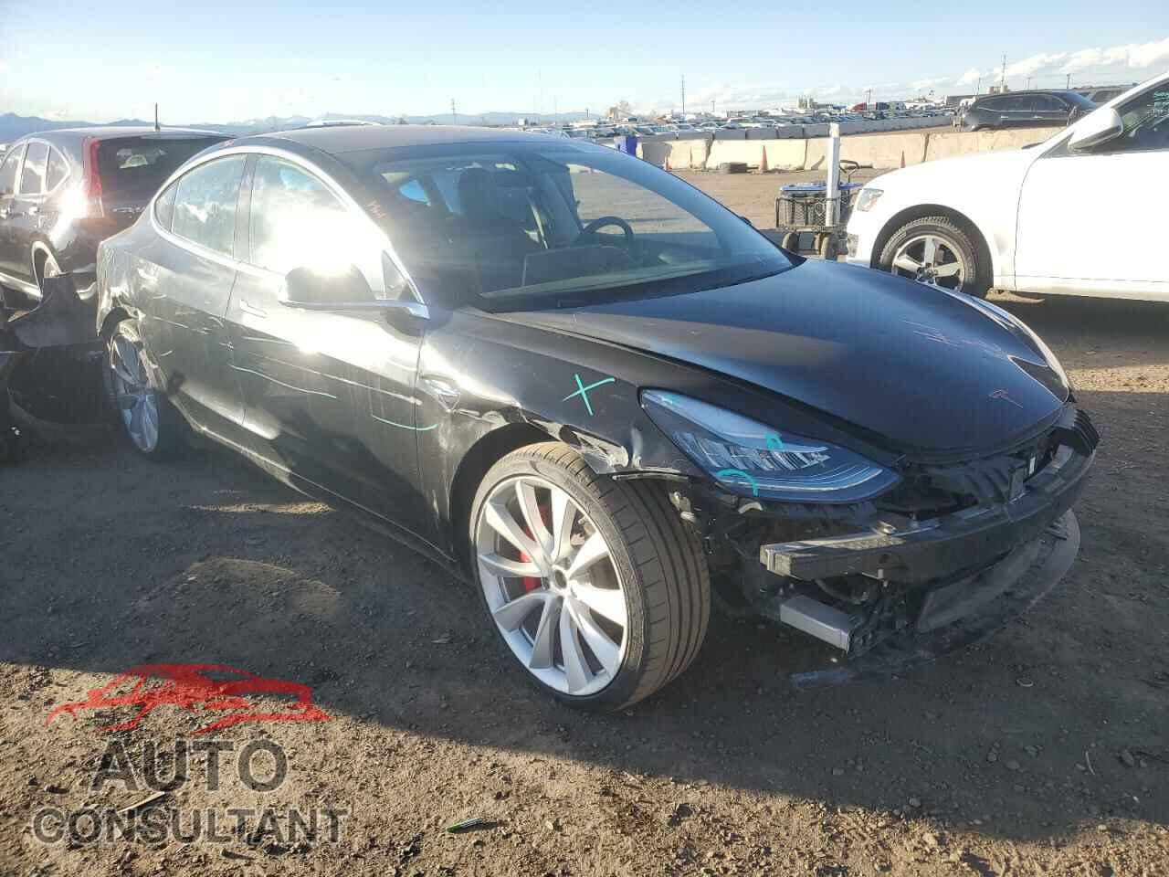 TESLA MODEL 3 2018 - 5YJ3E1EB4JF069694