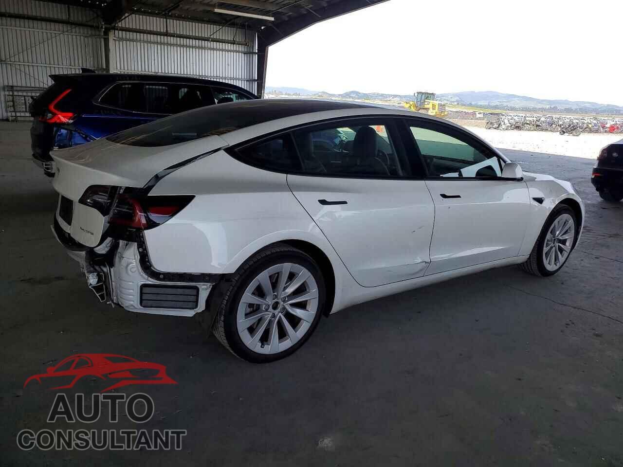 TESLA MODEL 3 2022 - 5YJ3E1EB0NF361235