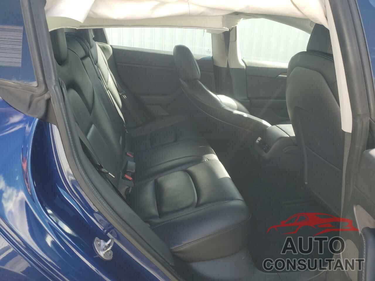 TESLA MODEL 3 2022 - 5YJ3E1EA4NF285543