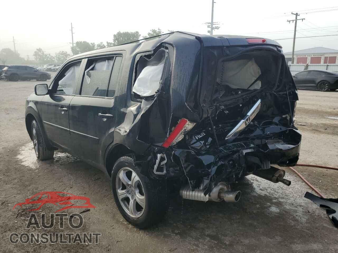 HONDA PILOT 2015 - 5FNYF3H50FB009245