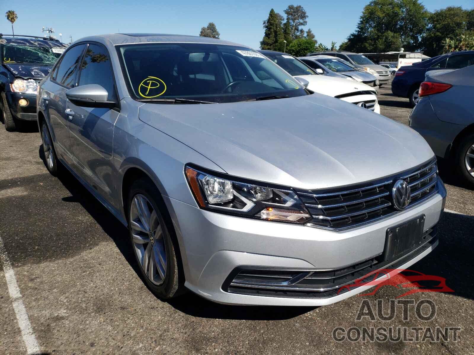 VOLKSWAGEN PASSAT 2019 - 1VWLA7A30KC006018