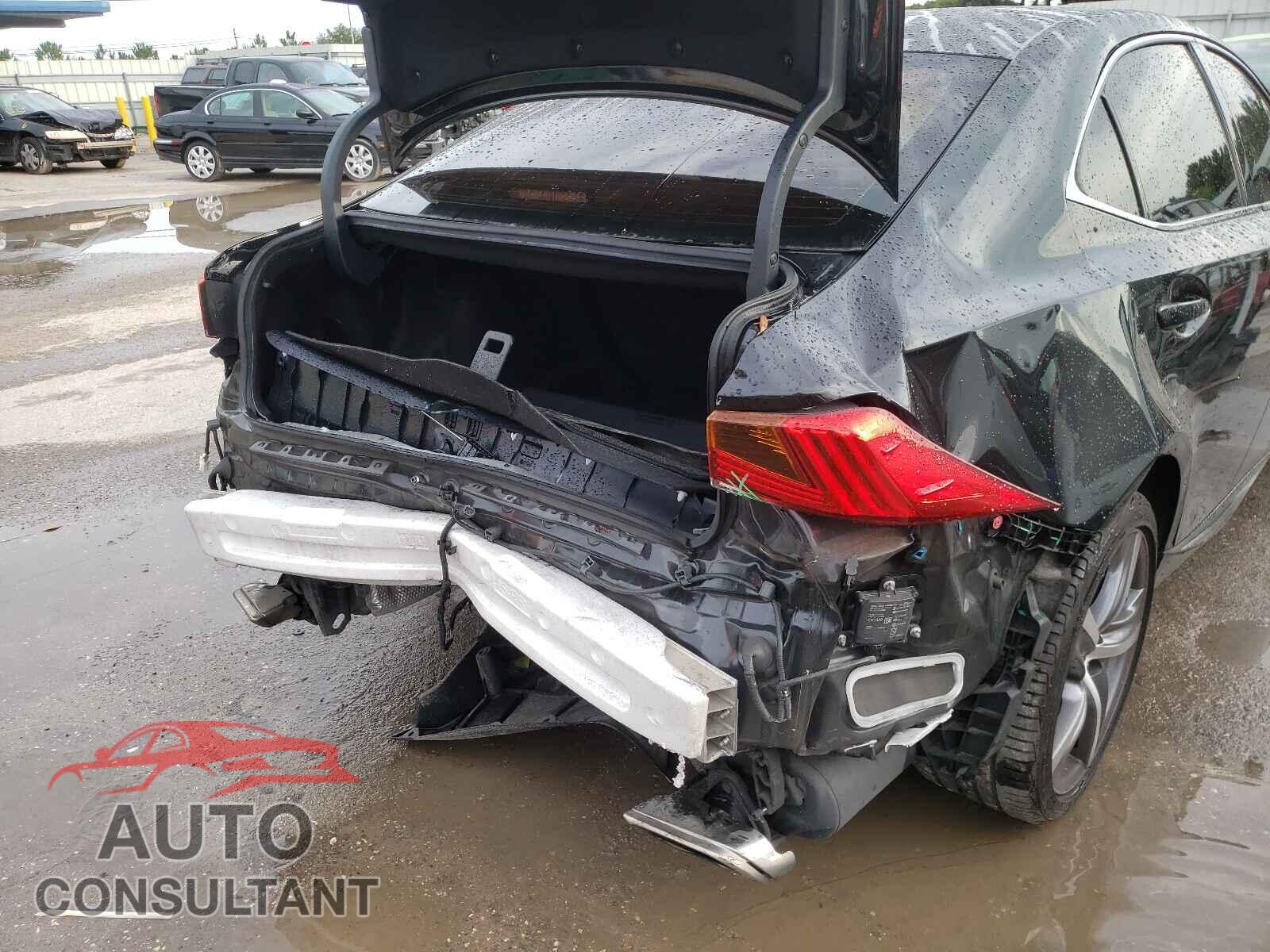 LEXUS IS 2017 - JTHBA1D29H5043501