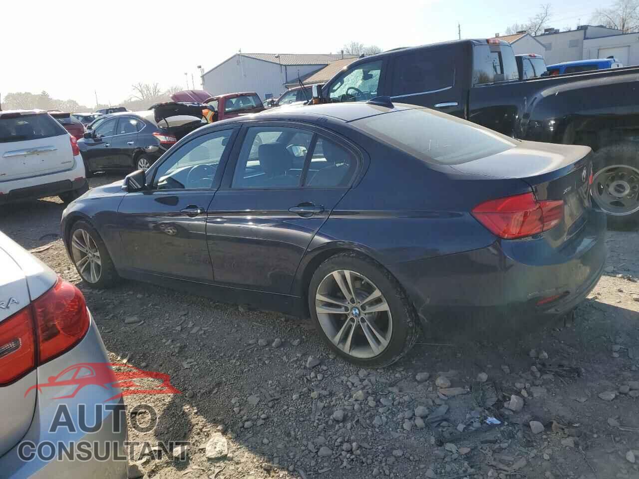 BMW 3 SERIES 2016 - WBA8E3G52GNU05309