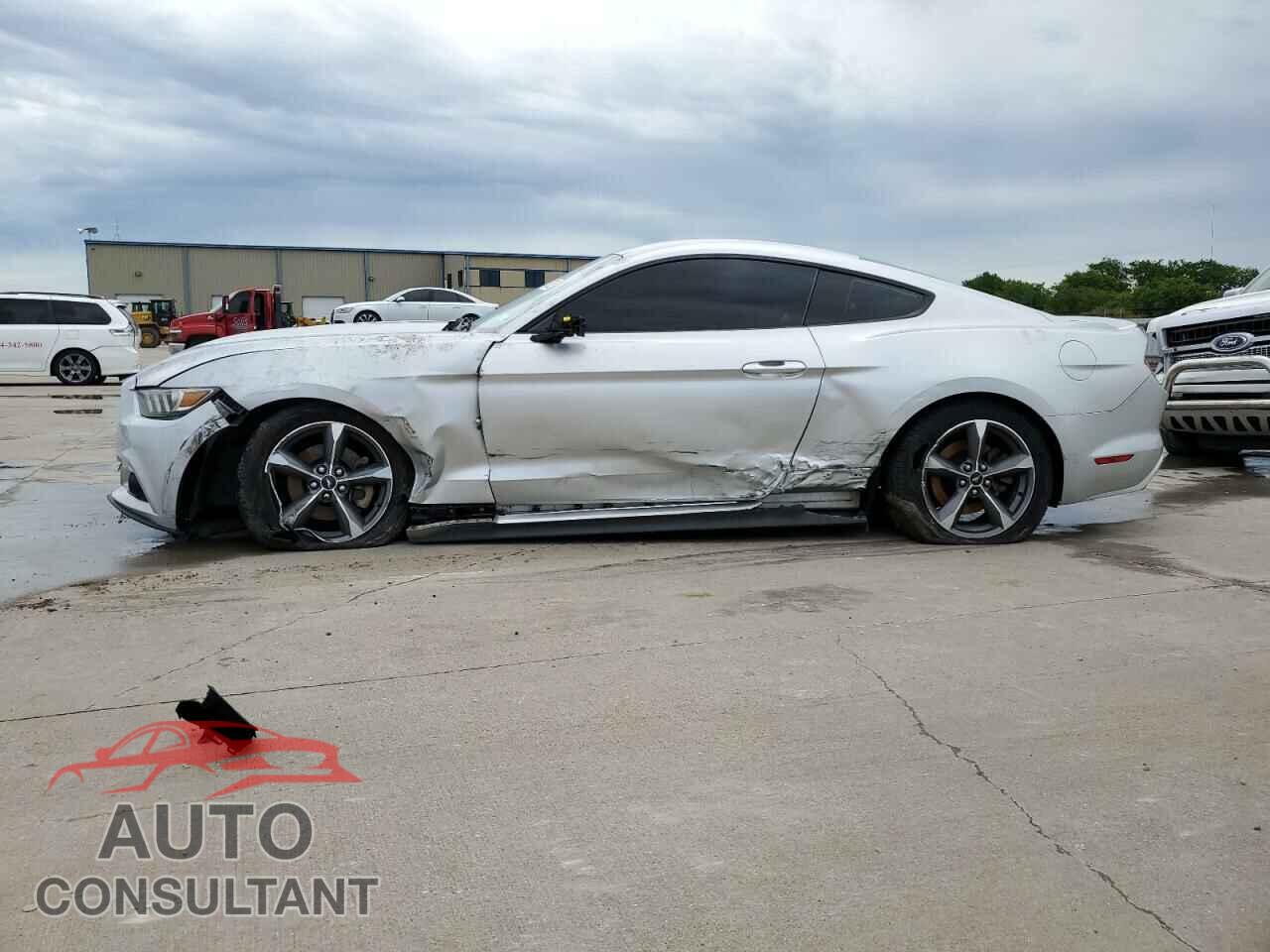 FORD MUSTANG 2016 - 1FA6P8AM4G5256540