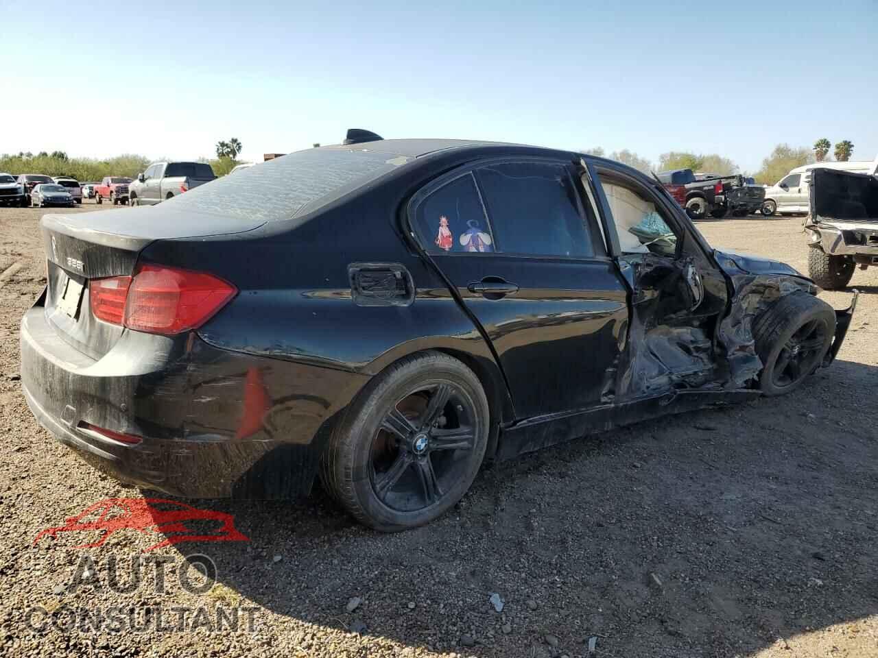 BMW 3 SERIES 2013 - WBA3C1G53DNR48006
