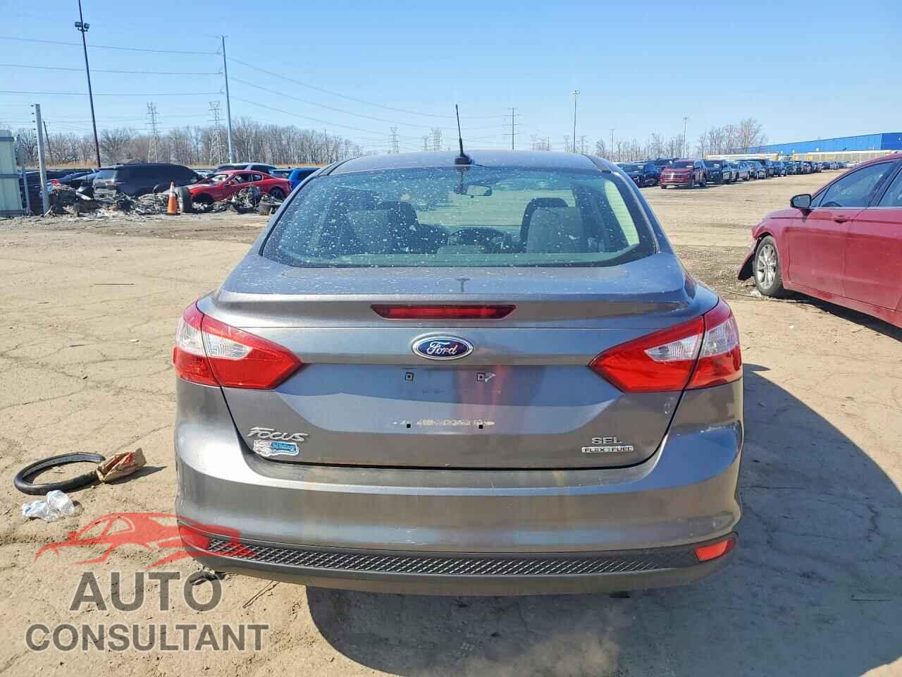 FORD FOCUS 2012 - 1FAHP3H21CL402916