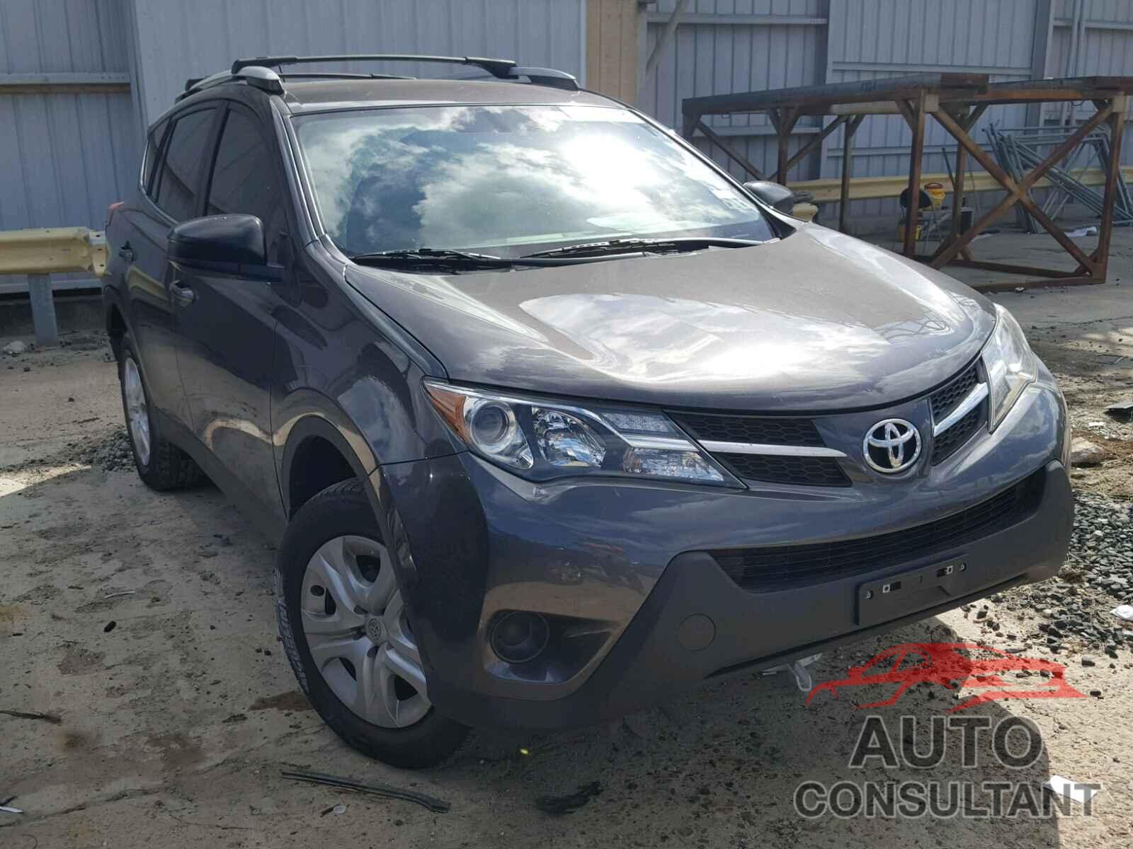 TOYOTA RAV4 LE 2015 - JTMZFREV3FJ026285