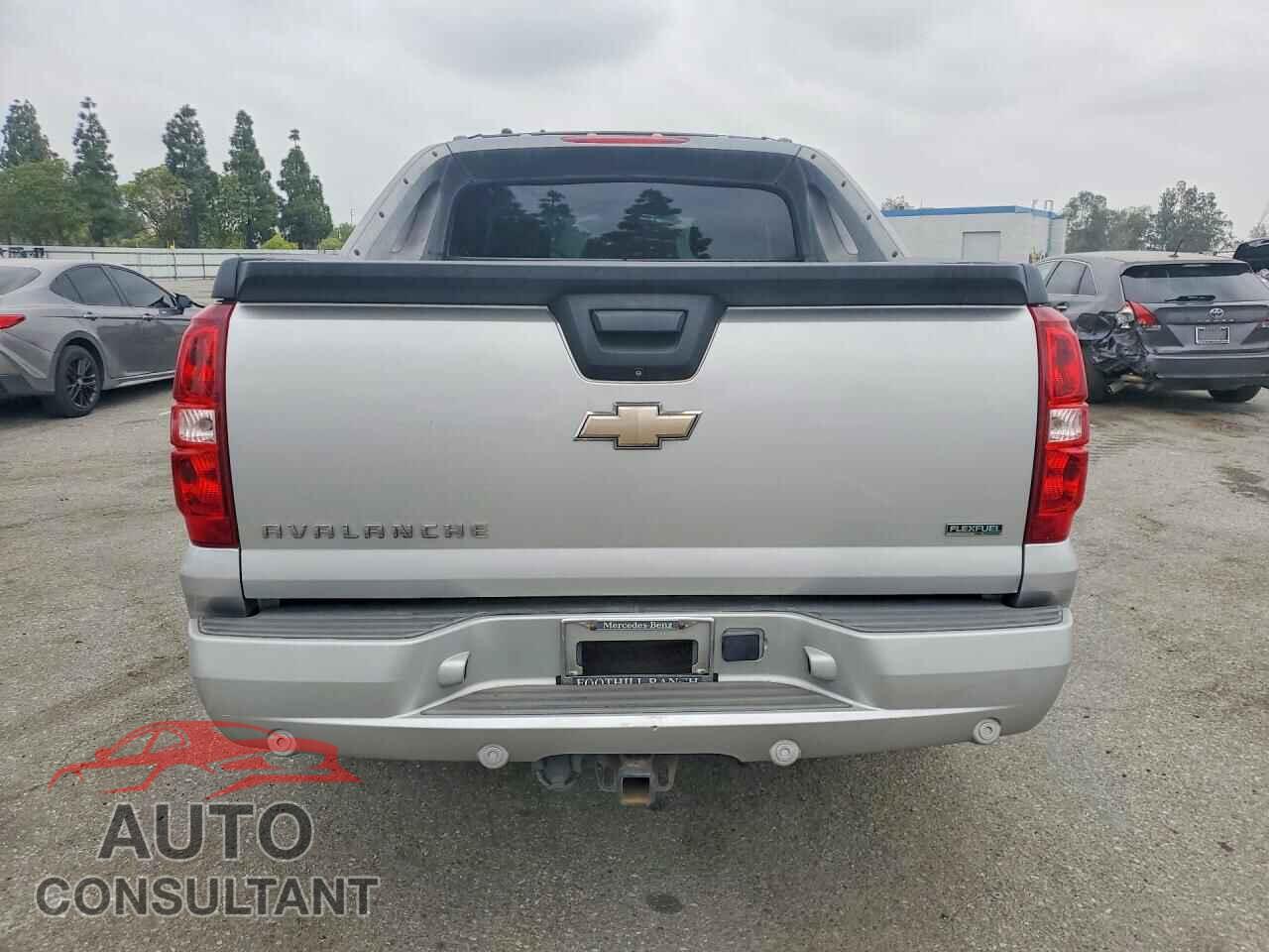 CHEVROLET AVALANCHE 2011 - 3GNMCFE04BG165284