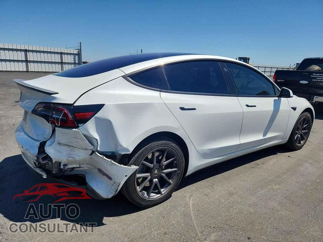 TESLA MODEL 3 2018 - 5YJ3E1EA5JF026165