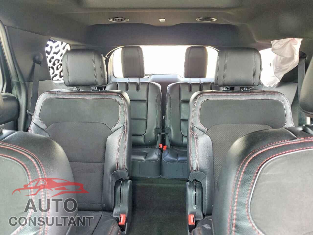 FORD EXPLORER 2018 - 1FM5K7D89JGB04175