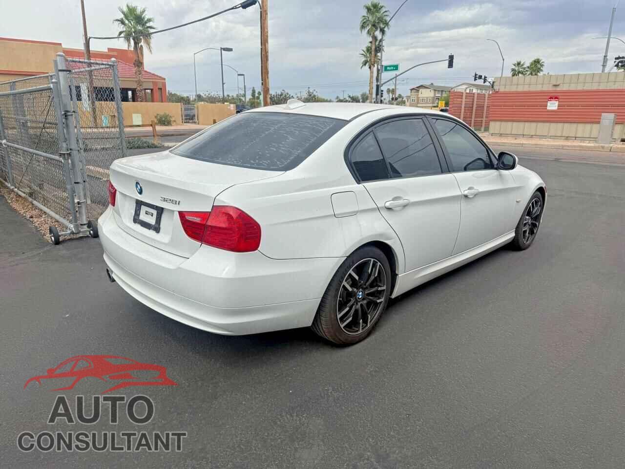 BMW 3 SERIES 2011 - WBAPH7C54BA801953
