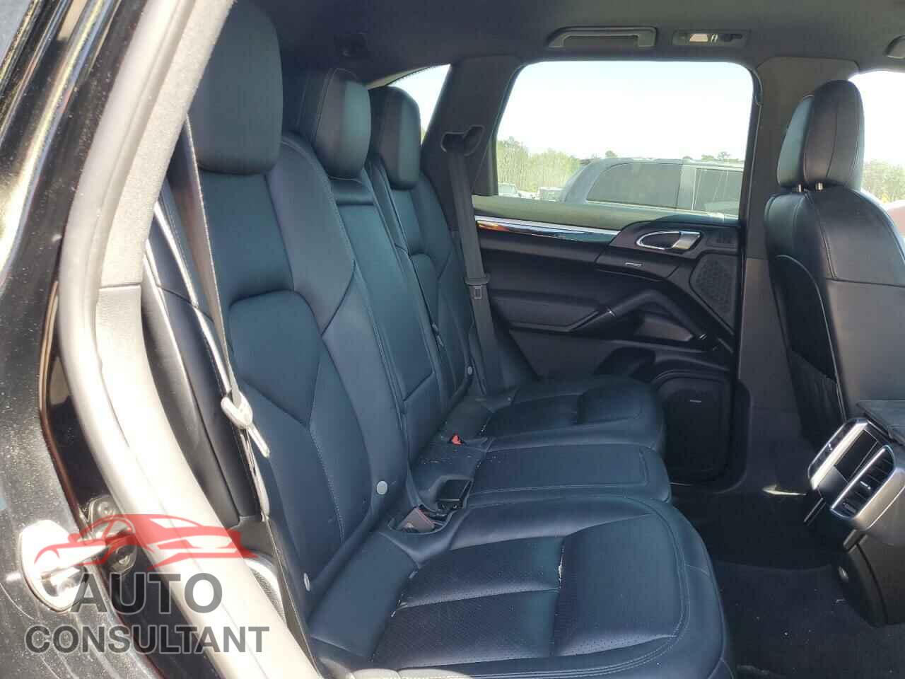 PORSCHE CAYENNE 2016 - WP1AA2A23GLA00627